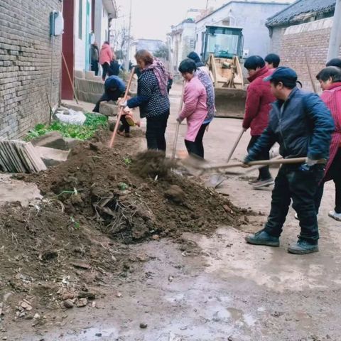 宝丰县在春节前开展村庄卫生大扫除活动